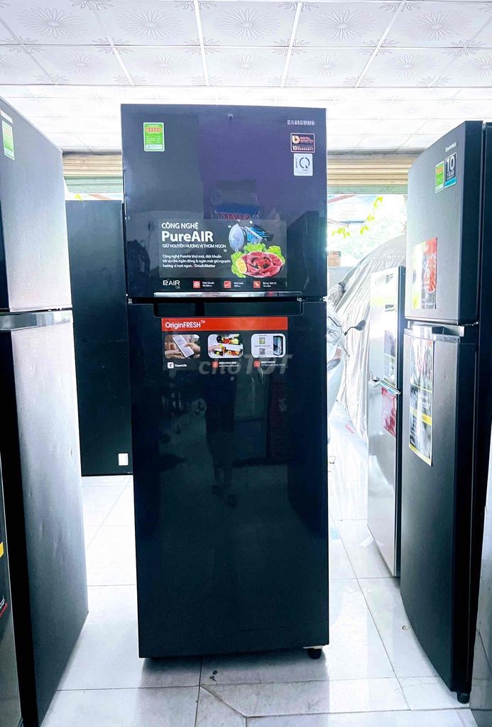 Tủ lạnh Samsung 220 lít INVERTER. Tiết kiệm điện.. Mua bán Tủ lạnh tại Thành phố Thuận An Bình Dương được đăng bởi ĐIỆN MÁY HÙNG PHƯƠNG hình 1