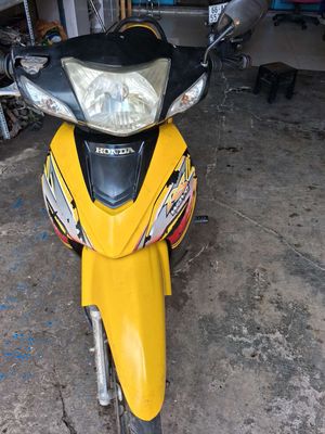 Honda Wave RS Vàng Thể thao Còn mới