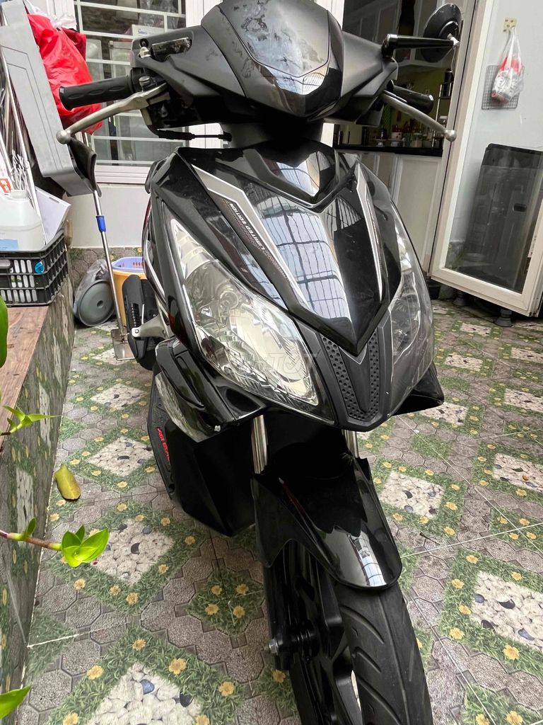 Воздушный клинок Honda 2008 черный