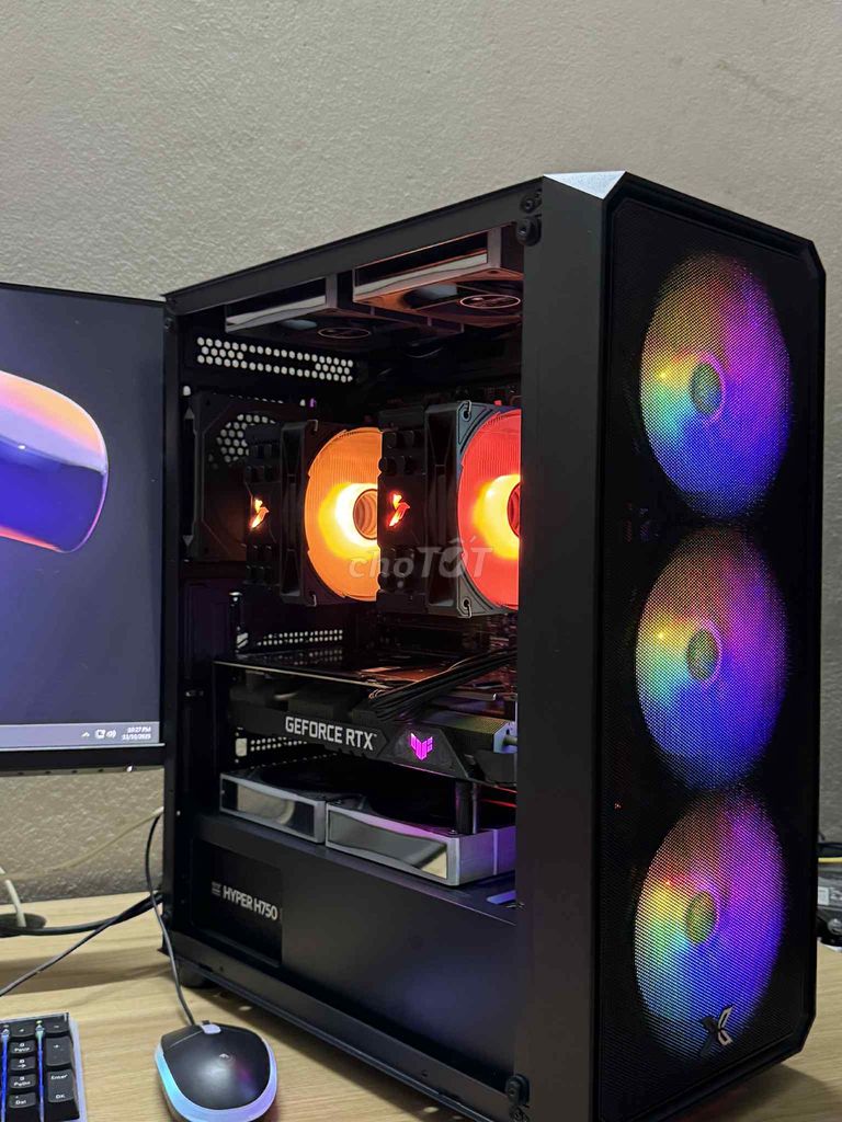 Máy tính workstation Đen. Mua bán Máy tính để bàn tại Thành phố Huế Thừa Thiên Huế được đăng bởi Xuân hình 1