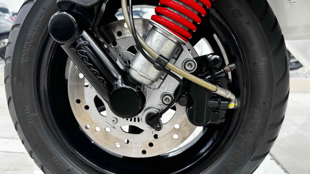 Vespa Gts 125 Iget , Abs , Chính chủ một chủ TP. Mua bán Xe máy tại Quận Phú Nhuận Tp Hồ Chí Minh được đăng bởi VESPA  PIAGGIO BẢO HƯNG Vespa cũ trả góp  hình 12