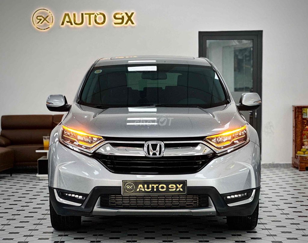 Honda CR-V L 2019 Серебристый б/у 29000 км