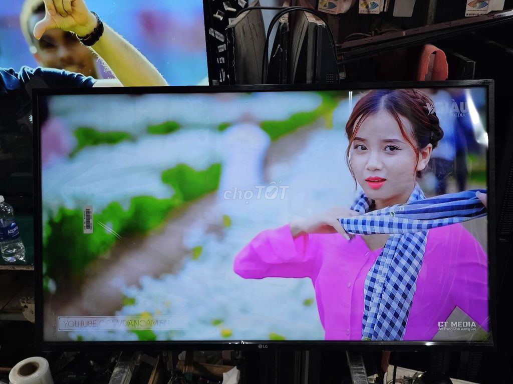 Smart LG 4K UHD - 43"UN7290. Chuột Bay - Siêu Nét. Mua bán Tivi, Âm thanh tại Huyện Hóc Môn Tp Hồ Chí Minh được đăng bởi Quốc Vinh hình 1