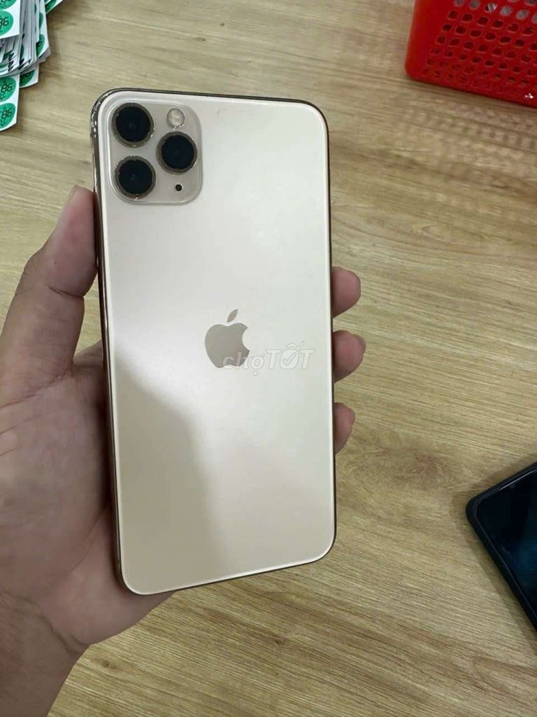 Apple iPhone 11 Pro Max 256GB Vàng. Mua bán Điện thoại tại Thành phố Thủ Đức Tp Hồ Chí Minh được đăng bởi namthanh hình 1