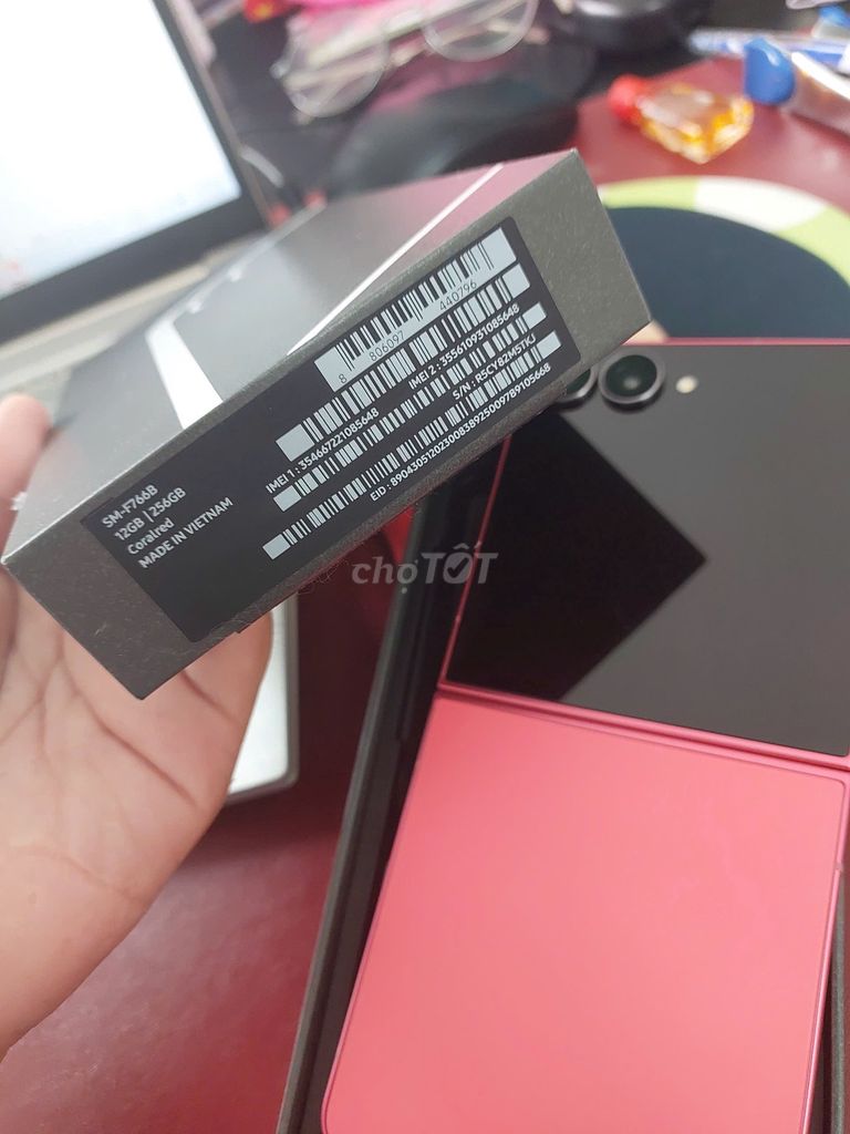 Samsung Galaxy Z Flip7 256GB Đỏ san hô. Mua bán Điện thoại tại Thành phố Thủ Đức Tp Hồ Chí Minh được đăng bởi Hanh hình 1