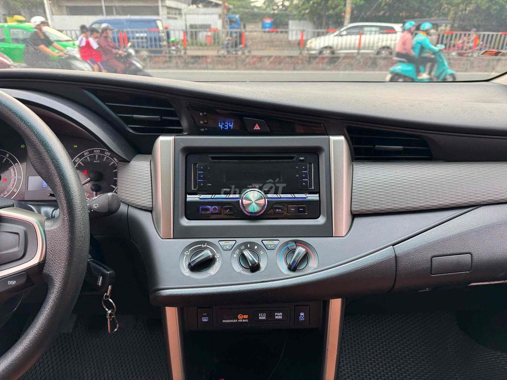 Toyota Innova 2018 2.0E - 90000 km không lỗi. Mua bán Ô tô tại Thành phố Thủ Đức Tp Hồ Chí Minh được đăng bởi FASTCARS THÁI Ô TÔ CŨ  hình 12