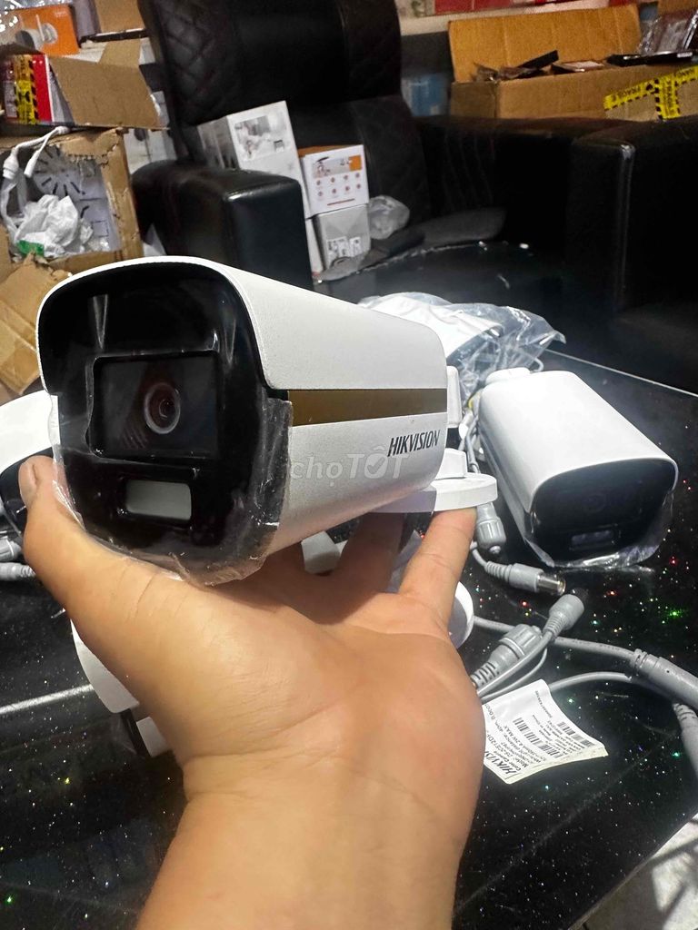 thanh lý ít cam HIKVISION 2mpx. 5mb full màu