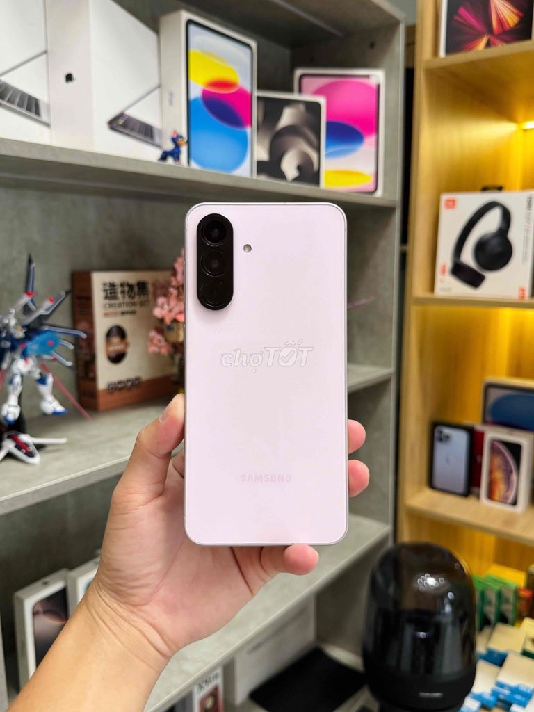 Samsung A56 5G 8GB/256GB Pink- BH TGDĐ 02/12/2026. Mua bán Điện thoại tại Thành phố Thủ Đức Tp Hồ Chí Minh được đăng bởi ChungStore2 hình 1