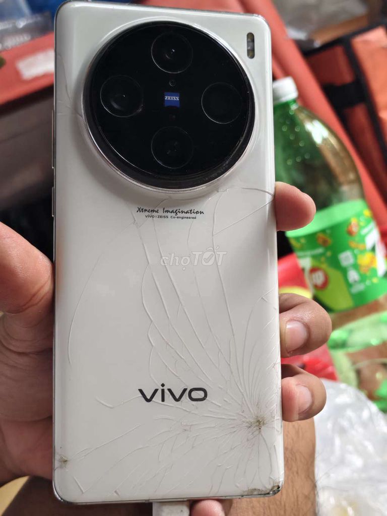 Vivo X100s Pro Trắng Vỡ kính lưng. Mua bán Điện thoại tại Thành phố Thủ Đức Tp Hồ Chí Minh được đăng bởi Ho Nhat hình 1