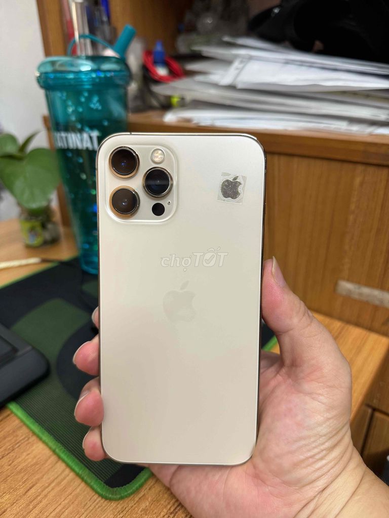 iPhone 12 Pro Max 256GB Vàng Đã sử dụng. Mua bán Điện thoại tại Quận Nam Từ Liêm Hà Nội được đăng bởi Huypham1102 hình 1
