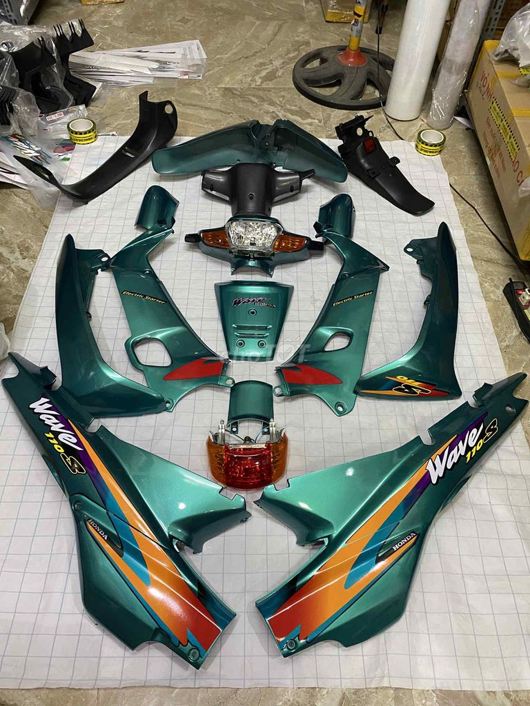 Bộ nhựa dàn áo & đèn xe Wave Thái màu Xanh Lục Bảo. Mua bán Phụ tùng xe tại Quận Cầu Giấy Hà Nội được đăng bởi Nguyễn Quang Huy hình 1