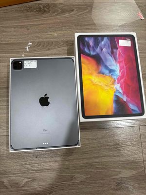 iPad Pro 11" 2020 256G 4G Grey 99% pin99% oder USA. Mua bán Máy tính bảng tại Quận Đống Đa Hà Nội được đăng bởi Hoàng Điển Trai Long
