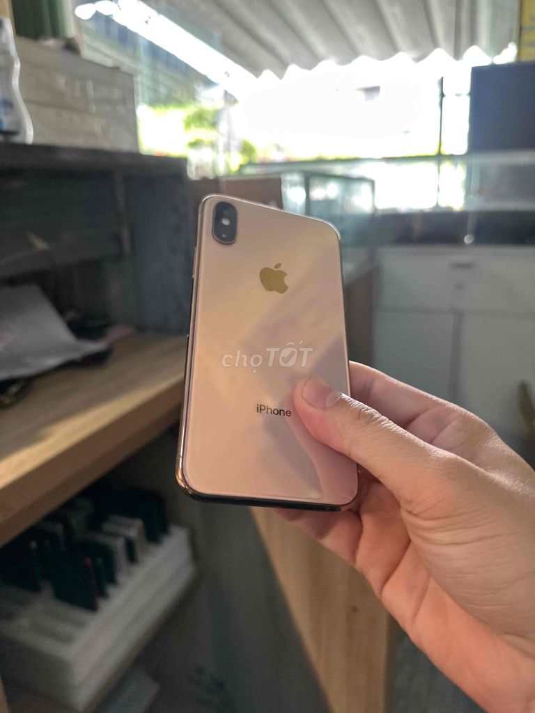 Apple iPhone XS Vàng đồng. Mua bán Điện thoại tại Quận Cẩm Lệ Đà Nẵng được đăng bởi Sim Số Đại Tài hình 1