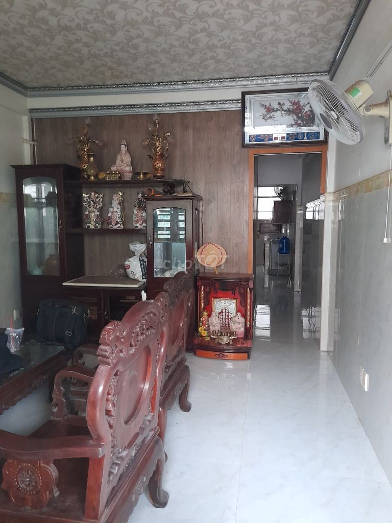 Căn hộ chung cư đường Trần Quang Diệu, Quận 3: 43.2m2, lầu 3, lô B
