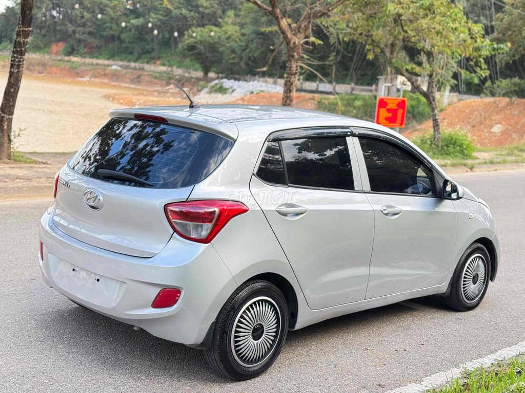 Hyundai Grand i10 2015 1.0 Base - 160000 km. Mua bán Ô tô tại Huyện Sóc Sơn Hà Nội được đăng bởi Anh Chiến hình 7