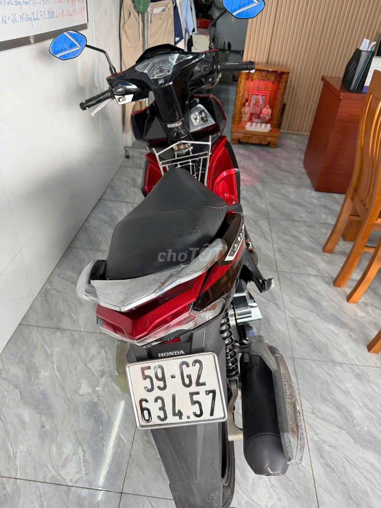 Honda AirBlade 2019 124cc красно-черный