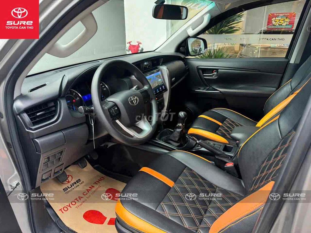 Fortuner 2.4 (MT) 2019. Hỗ trợ vay. Bảo hành 1 năm. Mua bán Ô tô tại Quận Cái Răng Cần Thơ được đăng bởi Xe qua sử dụng chính hãng Toyota Sure Cần Thơ hình 4