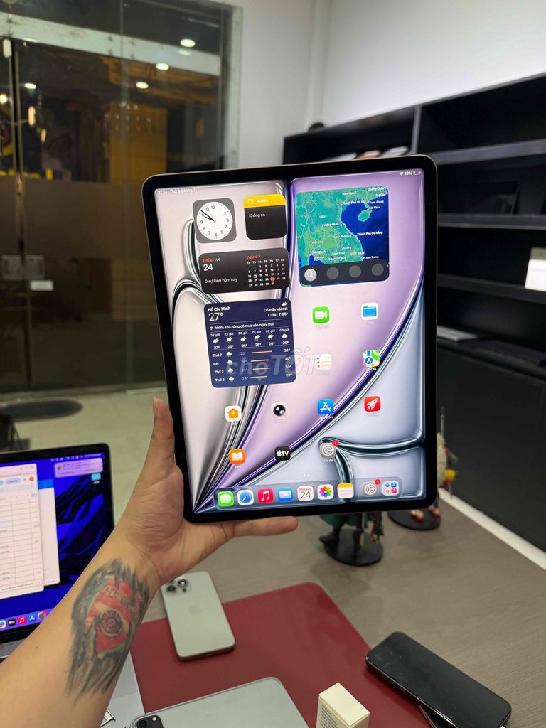 Apple iPad Air M3 13 inch Wifi 128G Pin 100%. Mua bán Máy tính bảng tại Quận Đống Đa Hà Nội được đăng bởi Hà Nội Mobile Bao Duyệt Nợ Xấu hình 1