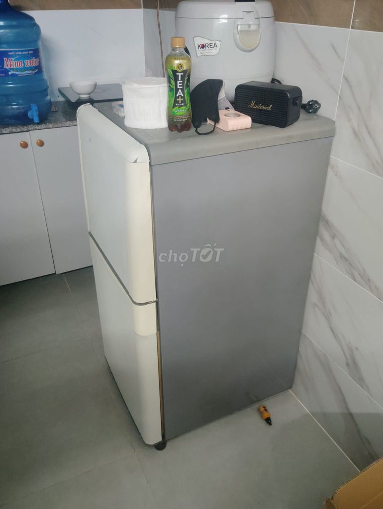Tủ lạnh 2 ngăn Xám. Mua bán Tủ lạnh tại Quận 12 Tp Hồ Chí Minh được đăng bởi Tiến Nguyễn hình 1