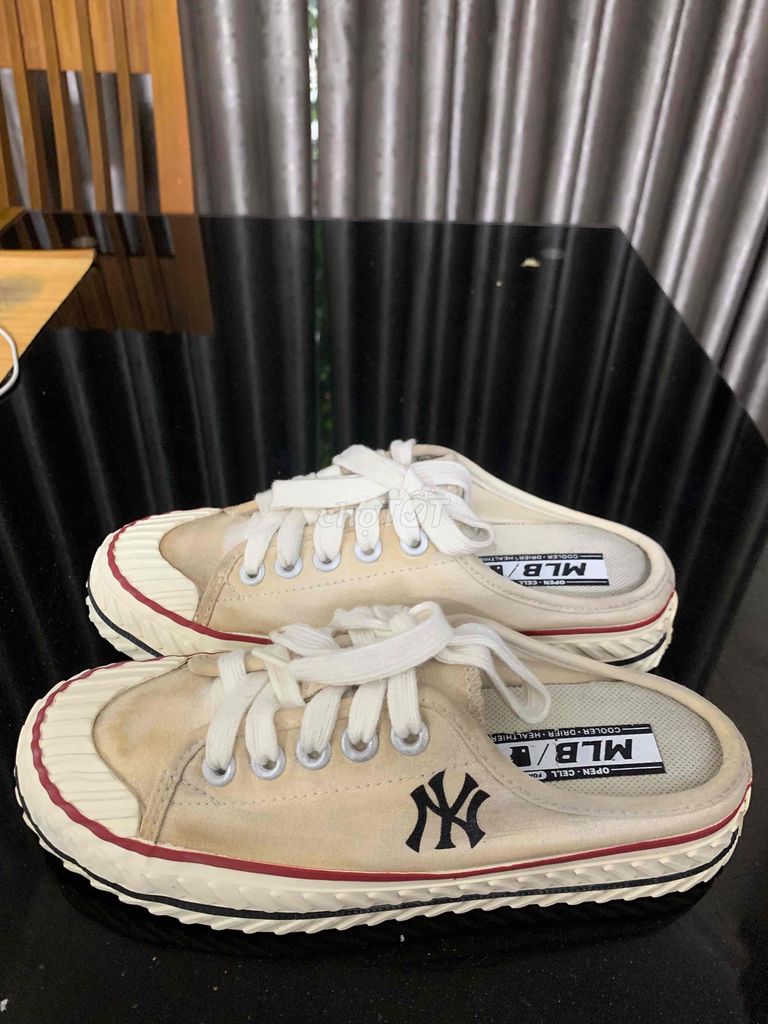 sục MLB chính hãng size 38 độ mới 97%