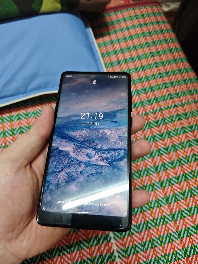 Xiaomi Mi Mix 2 6GB/64GB Đen Đã qua sử dụng. Mua bán Điện thoại tại Quận Tây Hồ Hà Nội được đăng bởi Đăng Xuất hình 1