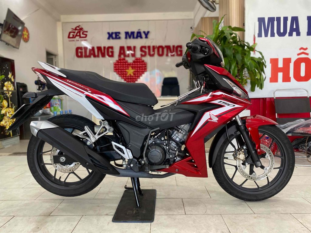 Honda Winner V1 150 đk 2019 màu đỏ trắng BSTP. Mua bán Xe máy tại Quận 12 Tp Hồ Chí Minh được đăng bởi Xe Máy Hoàng Giang An Sương  hình 3