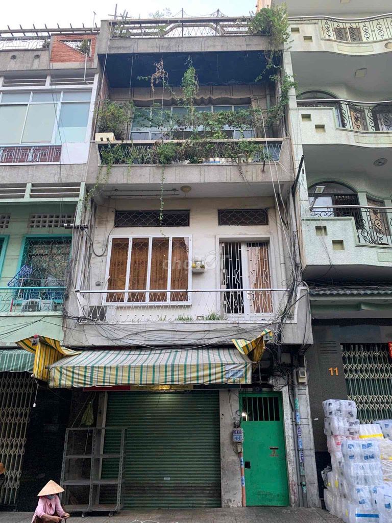BÁN NGỘP SKY VILLA ĐÓN ĐẦU METRO - 300M² TRUNG TÂM CHỢ LỚN (Q.5)