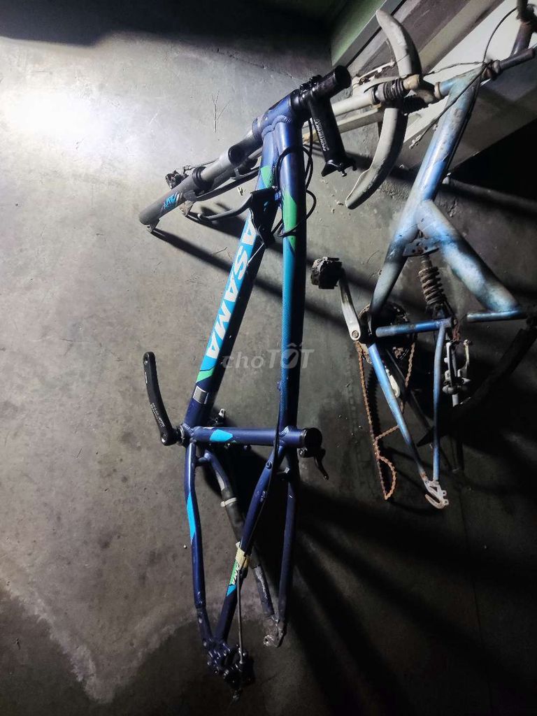 Khung xe đạp Sưu tầm.Full Nhôm.. Mua bán Xe đạp tại Huyện Long Thành Đồng Nai được đăng bởi Phụ Tùng Vinfast  hình 2