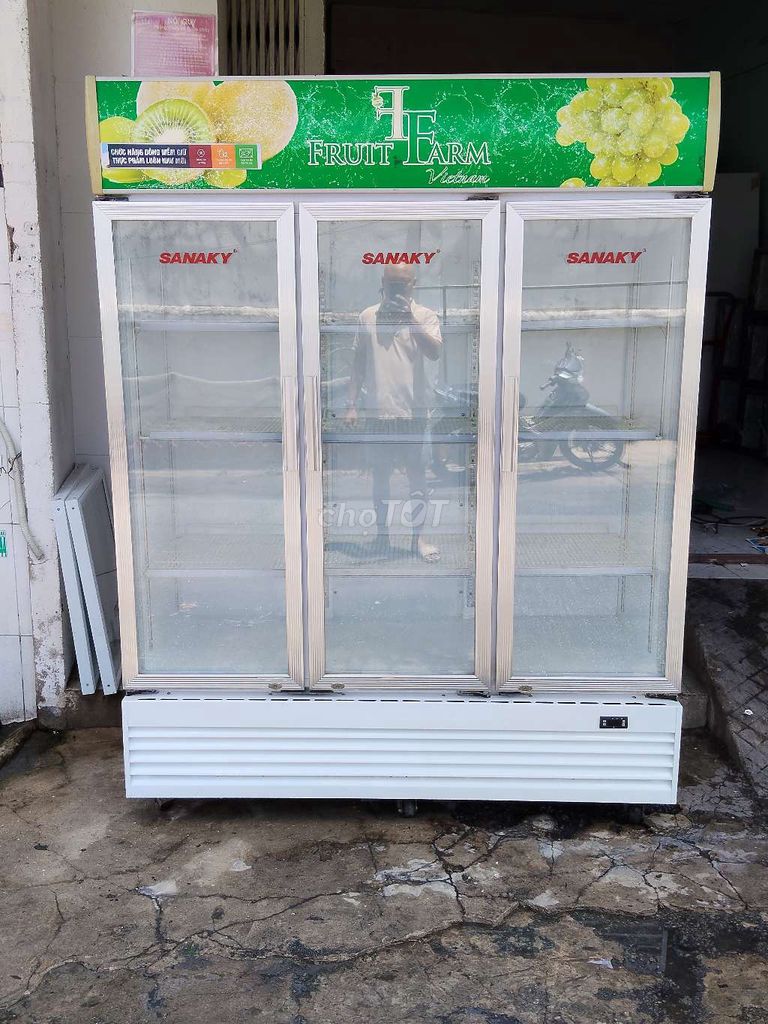 Mới 90% Tủ mát 3cánh Sanaky 1500lit. Mua bán Tủ lạnh tại Thành phố Dĩ An Bình Dương được đăng bởi DUY ANH hình 1