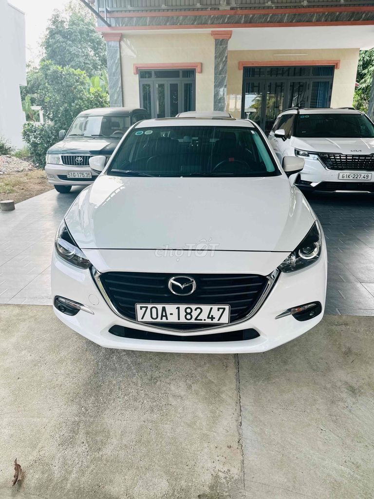 Mazda 3 2018 1.5 AT Sedan - 31000 km Siêu Mới