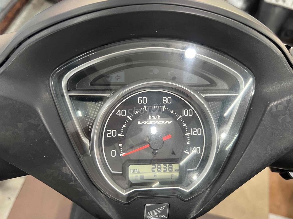 mới về vision đen nhám (đ B) mới như xe thùng nhe. Mua bán Xe máy tại Quận Phú Nhuận Tp Hồ Chí Minh được đăng bởi CuBi Thanh Sơn hình 1