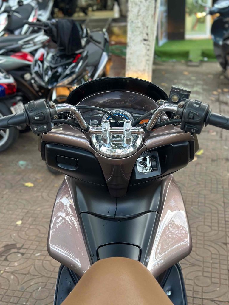 Pcx 2012 125cc. Mua bán Xe máy tại Thành phố Pleiku Gia Lai được đăng bởi Xe Máy Nguyễn Vũ Gialai hình 10