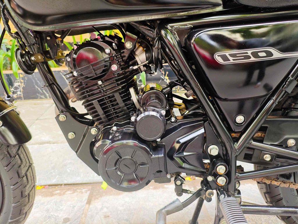 GPX LEGEND 150FI 2023 đẹp lướt 7055km  pkl motor. Mua bán Xe máy tại Quận Cầu Giấy Hà Nội được đăng bởi Tong motor xe may hình 3