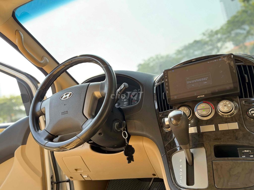 Bán gấp Hyundai Grand Starex 2014 Limousine. Mua bán Ô tô tại Quận Cầu Giấy Hà Nội được đăng bởi Tô Văn Tiến hình 10