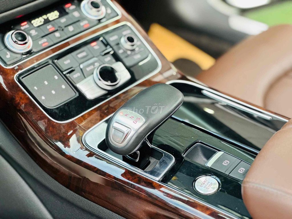 Audi A8 Model 2017 3.0T Quattro. Mua bán Ô tô tại Quận 8 Tp Hồ Chí Minh được đăng bởi Hồng Phúc hình 4