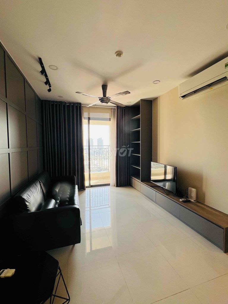 Cho thuê căn hộ Saigon Royal Residence Q4 Lh :