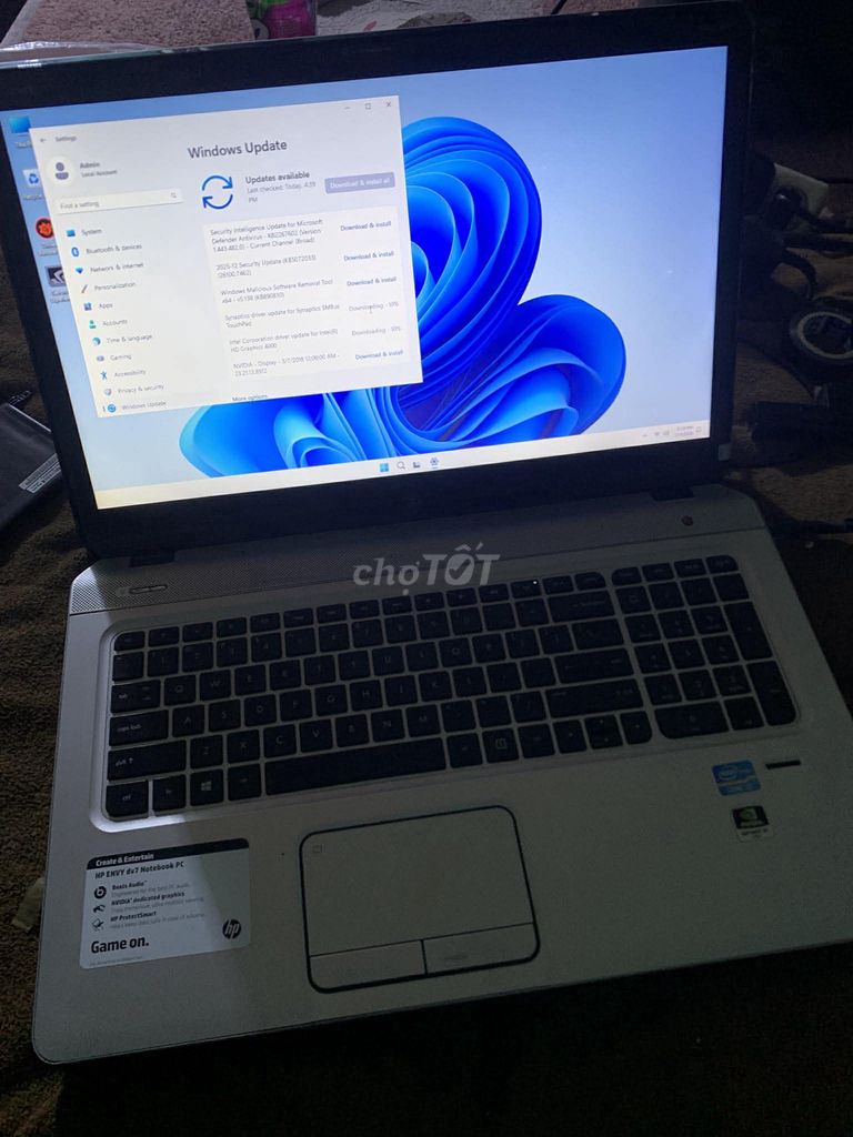 Hp Envy core i7 có card rời. Mua bán Laptop tại Quận Bắc Từ Liêm Hà Nội được đăng bởi Nga Lê hình 1