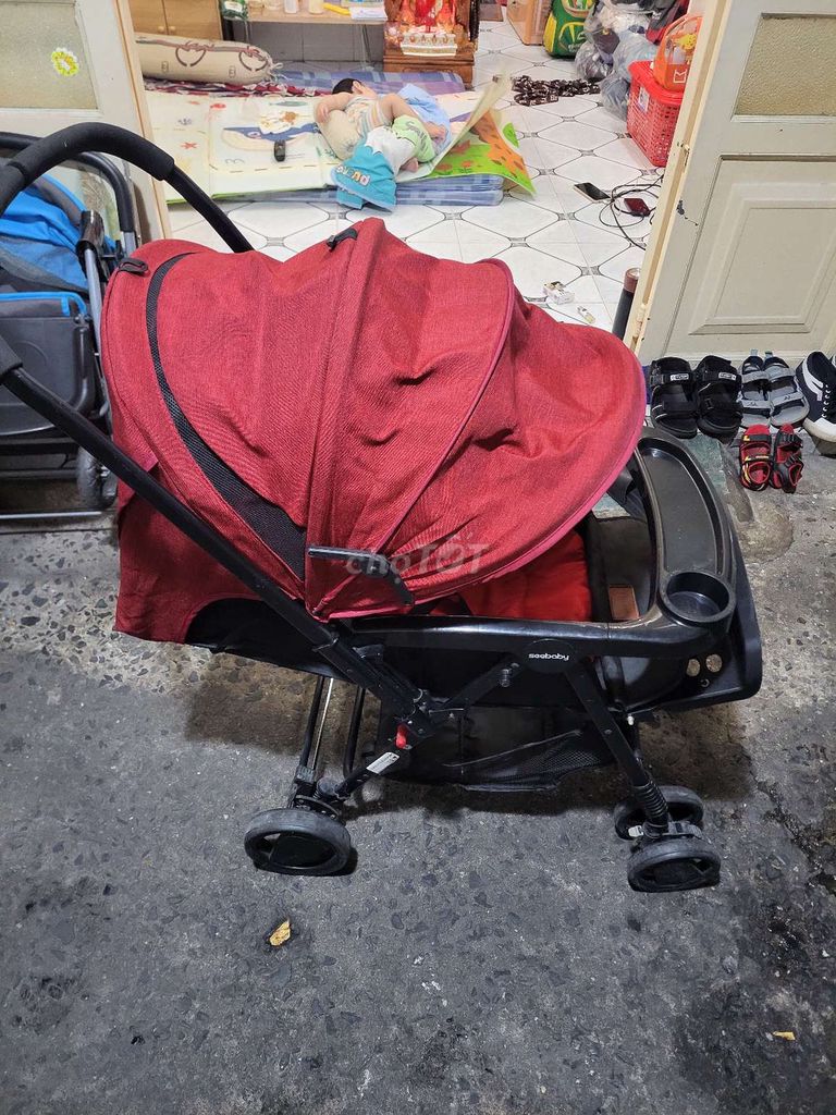 Xe đẩy Seebaby Đỏ đã sử dụng. Mua bán Mẹ và bé tại Quận 8 Tp Hồ Chí Minh được đăng bởi Khongten hình 1