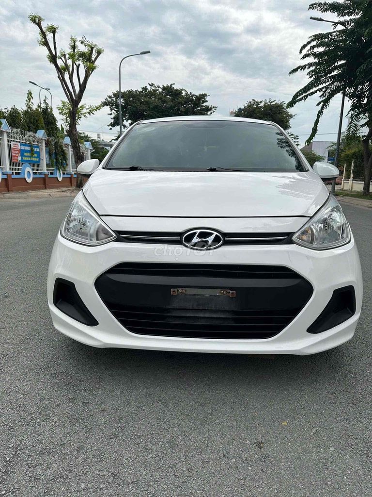 Hyundai Grand i10 2016 1.0 xe nhập hồ sơ cầm tay