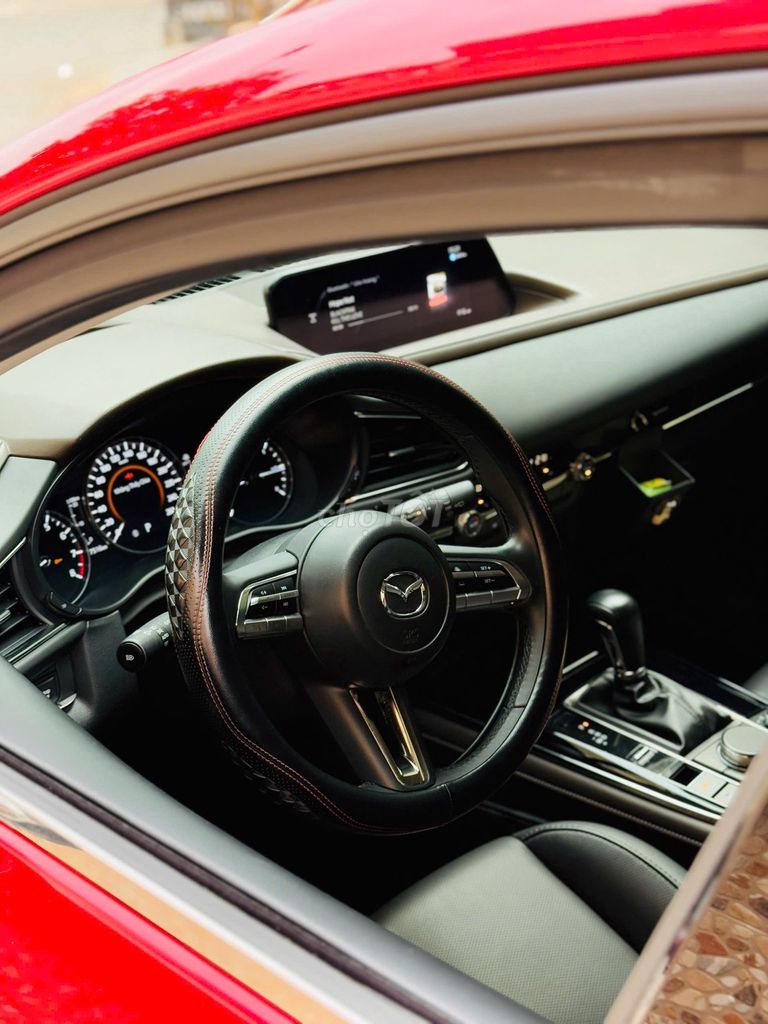 Mazda CX-30, красный, пробег ~8000 км, Premium, 2022, от собственника