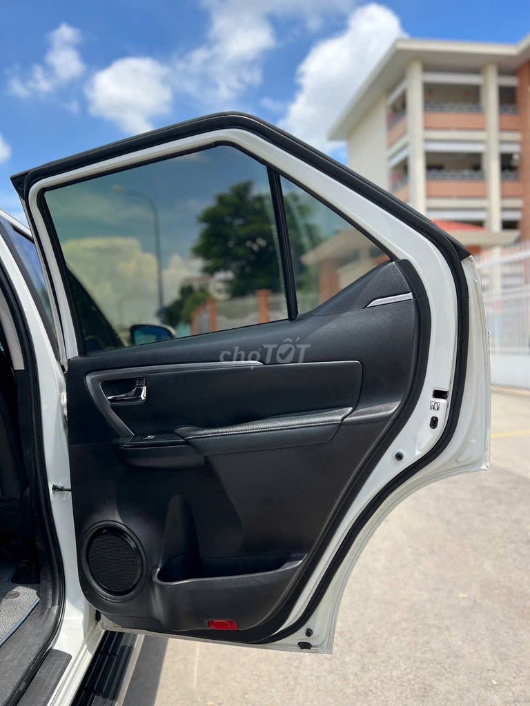 Fortuner 2023 dầu tự động 01 cầu xe còn cứng ngắt. Mua bán Ô tô tại Quận Gò Vấp Tp Hồ Chí Minh được đăng bởi Phan Trung Quân hình 18