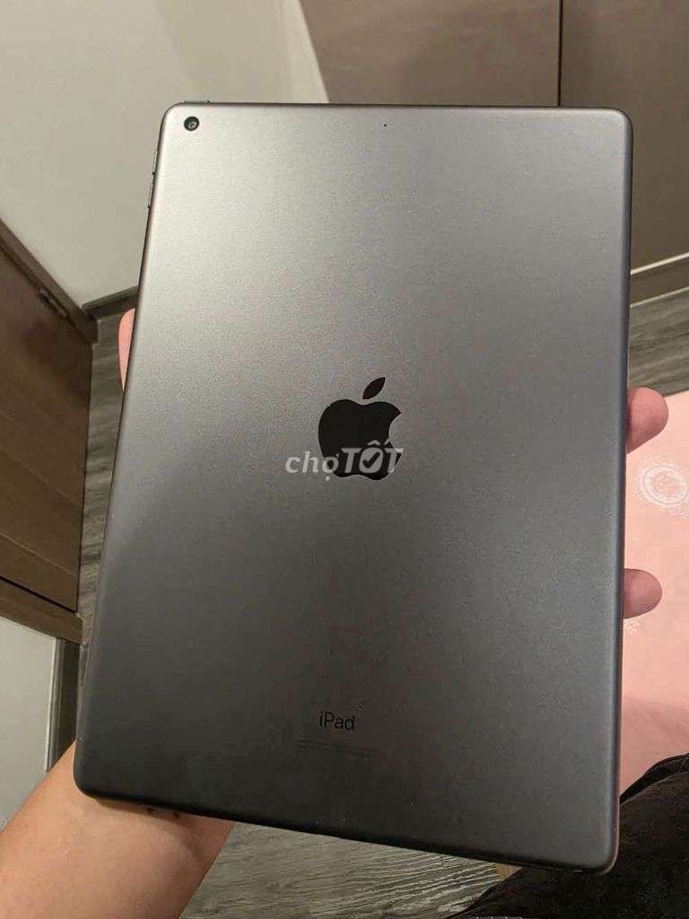 Apple iPad 8 Xám 32GB. Mua bán Máy tính bảng tại Quận Tân Phú Tp Hồ Chí Minh được đăng bởi Tường Vĩ Lê Ngô hình 1