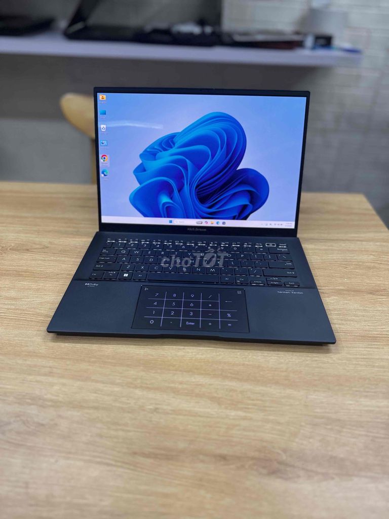 Asus Zenbook Màn Oled 2K8 90Hz bảo hành 09/2027. Mua bán Laptop tại Quận Hoàng Mai Hà Nội được đăng bởi Hoàng Bách Computer hình 1