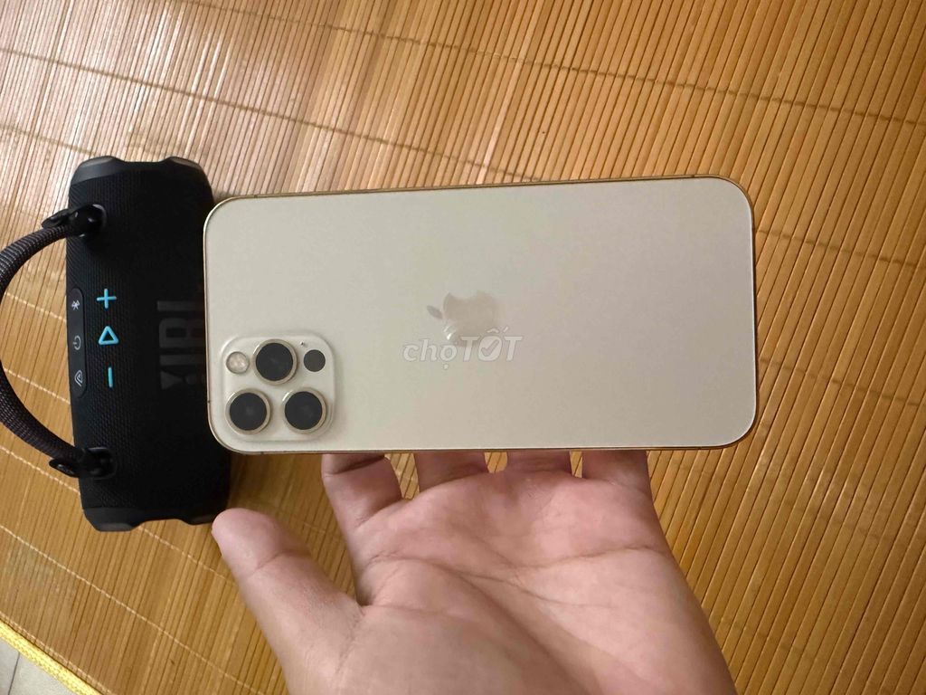 Apple iPhone 12 Pro 128GB Vàng. Mua bán Điện thoại tại Quận Cầu Giấy Hà Nội được đăng bởi Tuấn hình 1