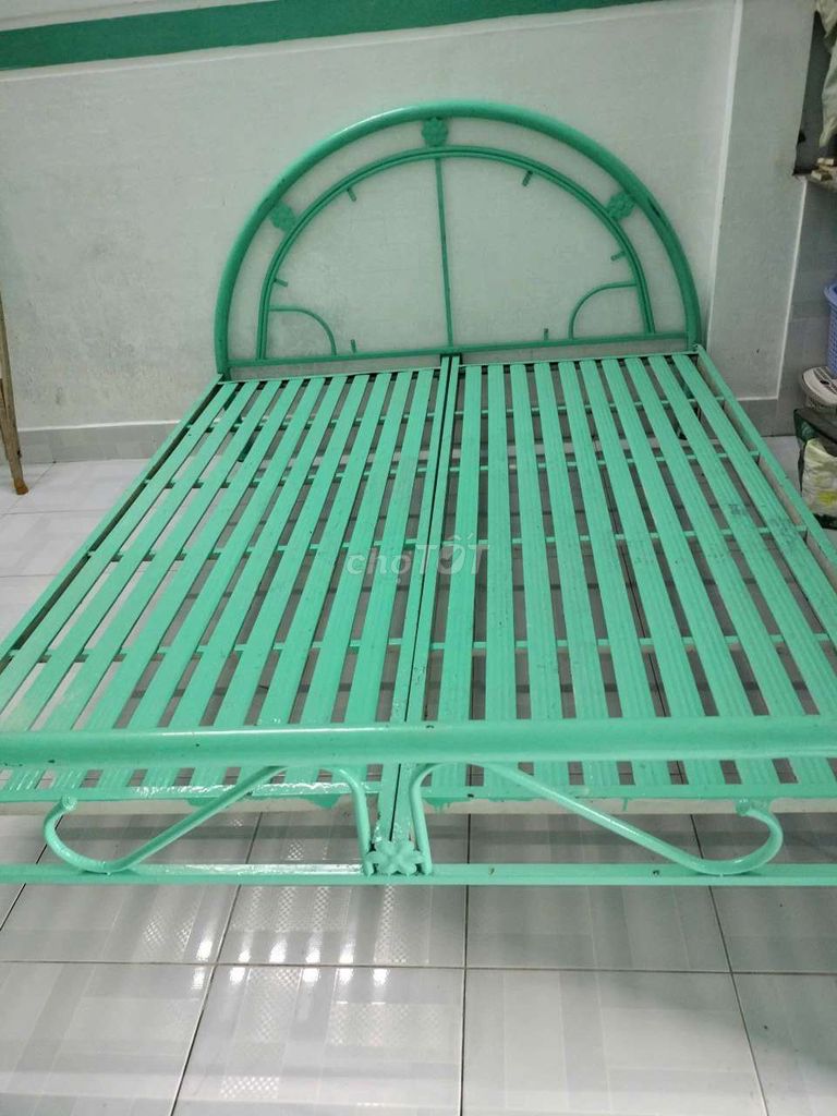 Giường sắt 1m6x2m đã sơn lại. Mua bán Giường, chăn ga gối nệm tại Quận Cái Răng Cần Thơ được đăng bởi lê nhiên hình 1
