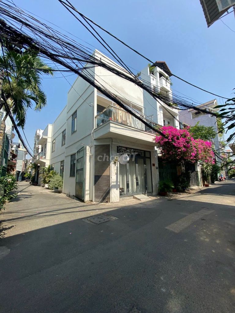 Rent · 2 bd · 100 м² · Quận Phú Nhuận, ул. Đường Lê Văn Sỹ