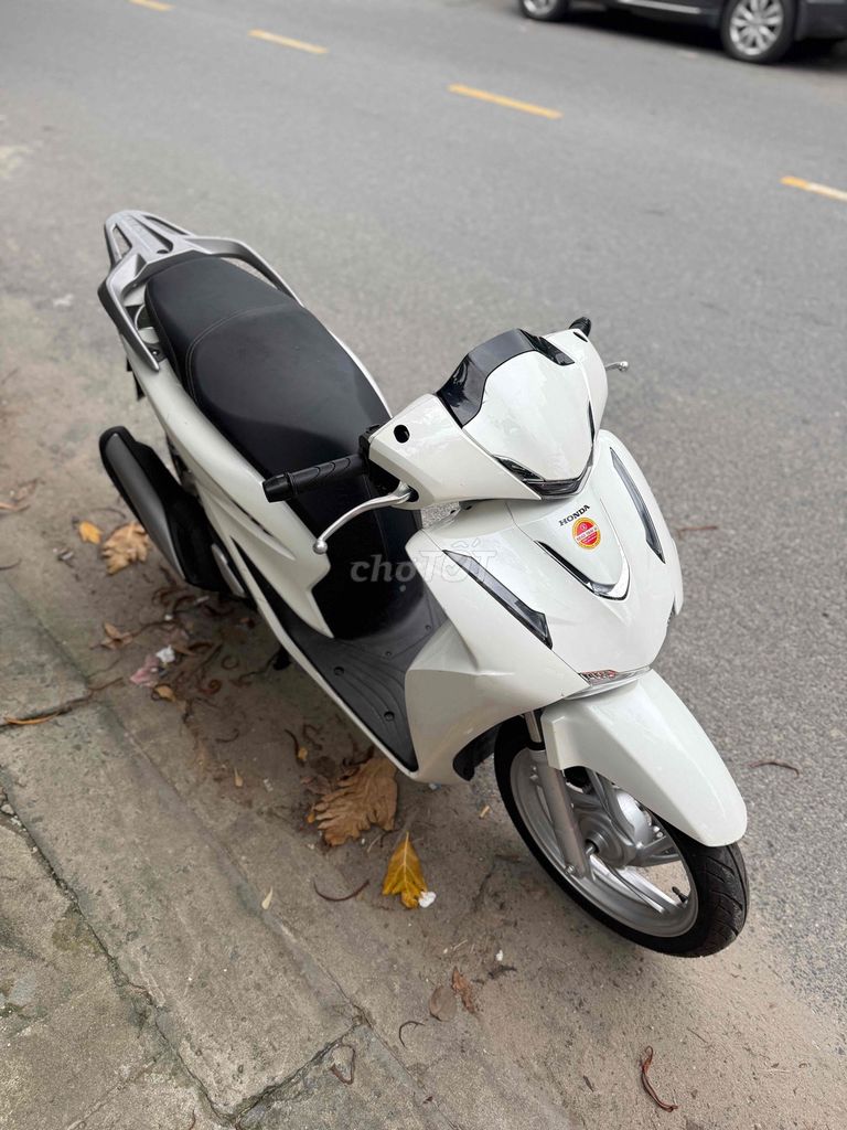 Honda SH 2026 Белая 1000 км с предоплатой в рассрочку 14 г