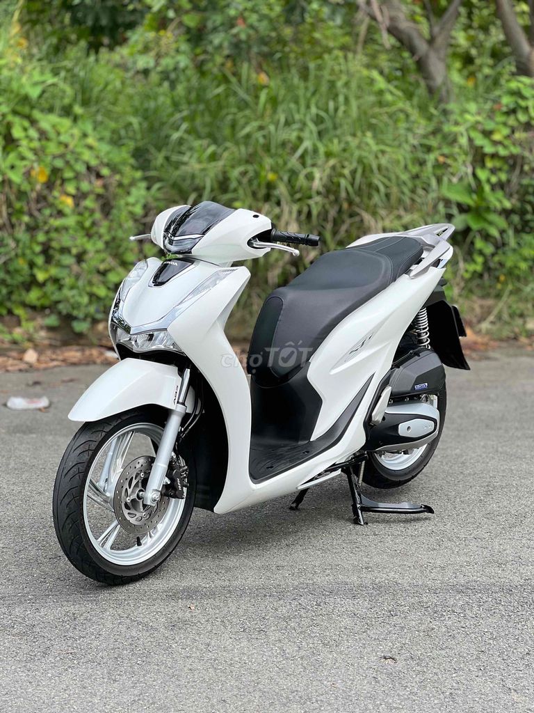 Shvn 125 Trắng Đen 2024 Leng Keng Uỷ Quyền Có Góp🎉. Mua bán Xe máy tại Thành phố Biên Hòa Đồng Nai được đăng bởi Xe Máy Phát Đồng hình 6