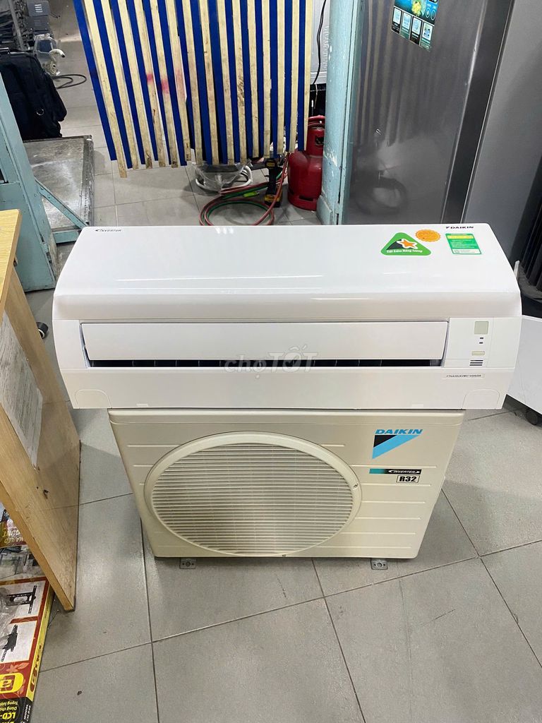 Máy lạnh Daikin 1.5hp inverter FTKA35UAVMV . Mua bán Máy lạnh, điều hoà tại Quận 11 Tp Hồ Chí Minh được đăng bởi QUANG PHÁT hình 1
