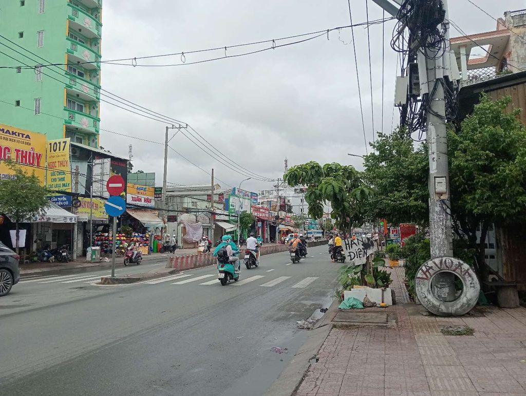 Cho thuê kho huỳnh tấn phát xe tải tới nơi